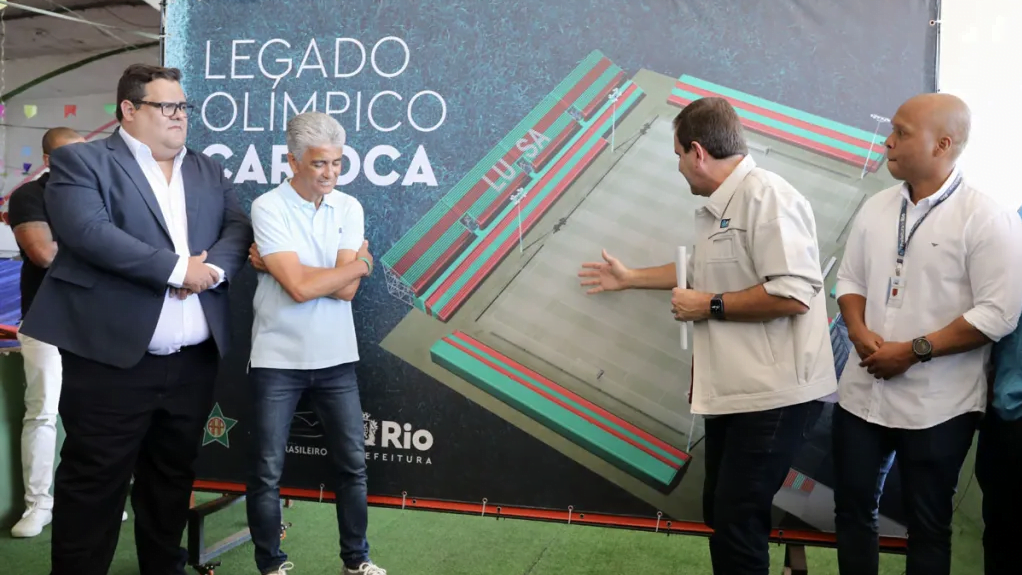 Eduardo Paes inaugura arena do handebol para os Jogos Olímpicos